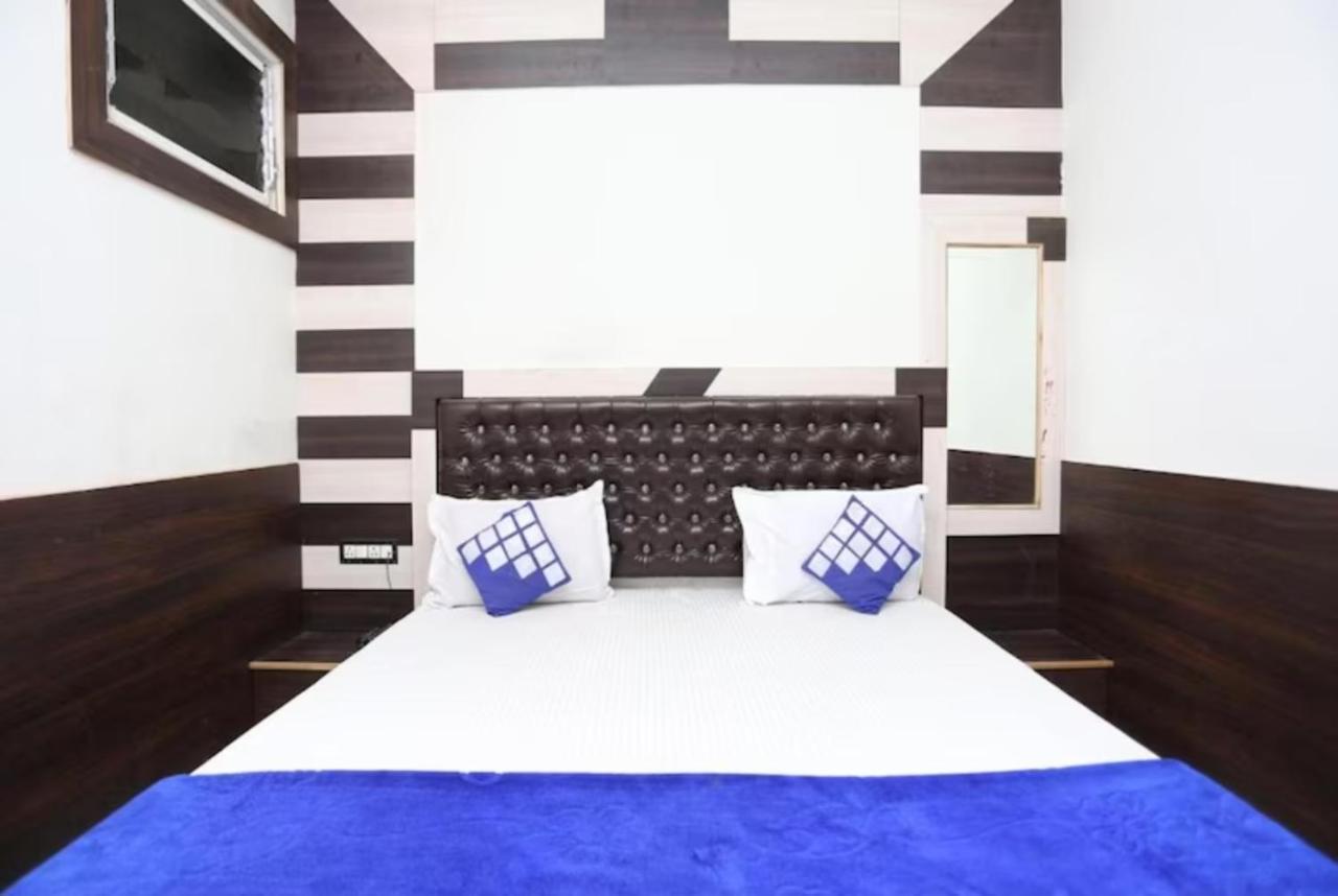 Goroomgo New Ashiyana Palace Waranasi Zewnętrze zdjęcie